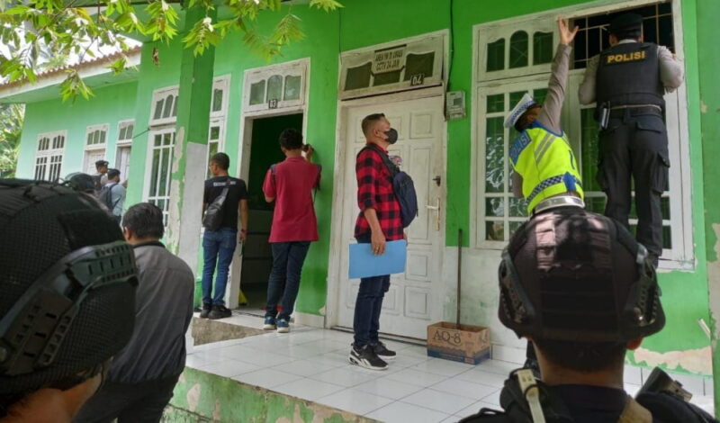 Anggota Polda Jambi saat melakukan Operasi Pekat II Siginjai 2023 | foto : dok