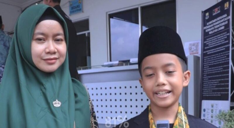 Muhammad Fikry Hanif (kanan) | foto : kemenag.go,id