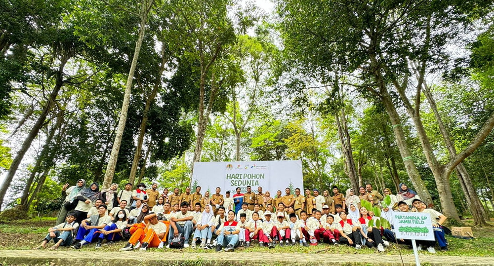 Pertamina EP Field Jambi menggelar kegiatan penanaman 4.000 pohon, di Hutan Kota H Muhammad Sabki, Kota Jambi | foto : dir 