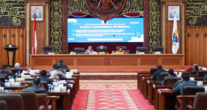 Rapat paripurna dengan agenda penyampaian susunan fraksi DPRD Provinsi Jambi periode 2024 - 2029 | ran