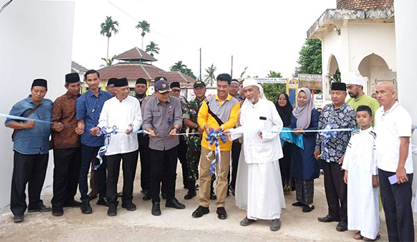 Peresmian gapura dan MCK Ponpes Al Faqih, Kumpeh Ulu, Jumat | dki-mj