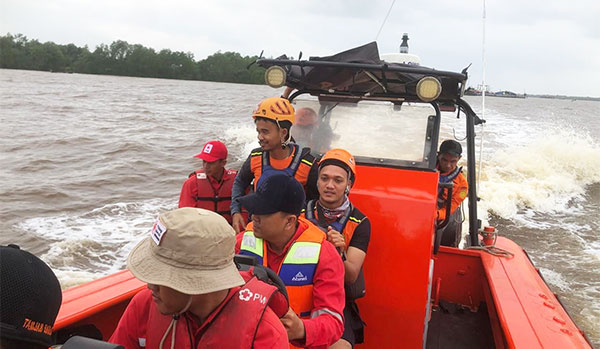 Upaya pencarian seorang nelayan yang hiilang di Perairan Pangkal Duri, Tanjungjabung Barat, Kamis | sar