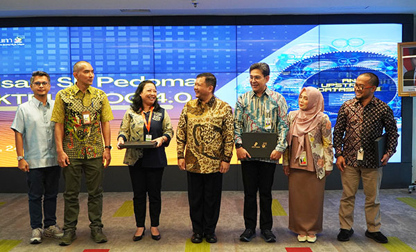 Seremonial penyerahan Roadmap Strategy dan SK Pedoman Spektrum IOG 4.0 di Jakarta | pr