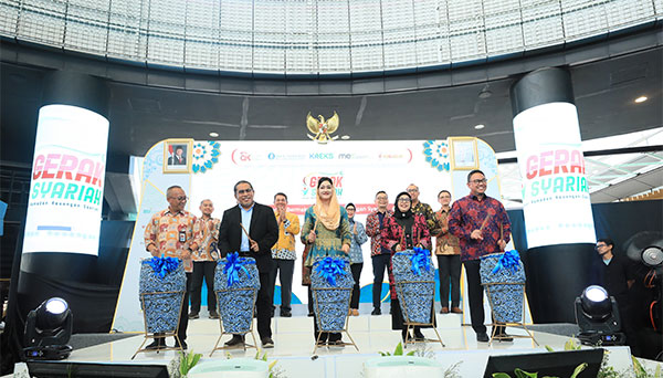 Pembukaan Gebyar Ramadan Keuangan Syariah 2025, di AEON Mall BSD City, Tangerang, Banten, Minggu | pr