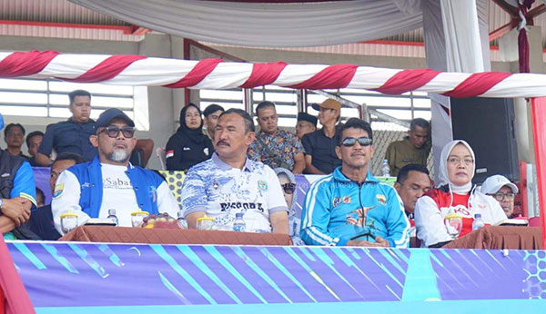 Penjabat Bupati Muarojambi, Raden Najmi, hadir pada pembukaan turnamen sepakbola Gubernur Jambi Cup 2025, Senin | dki