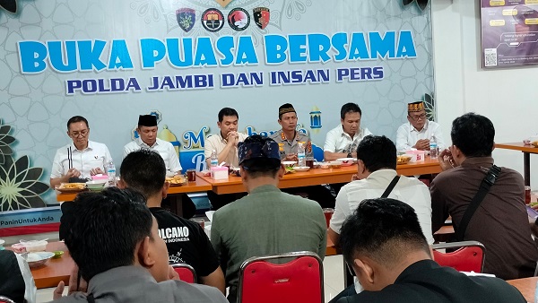 Buka puasa bersama jajaran Polda Jambi dengan jurnalis, Rabu | as