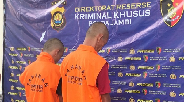 AW dan AP diamankan di Polda Jambi | pj