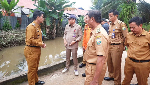Mendapat kabar banjir di Desa Tangkit, Raden Najmi langsung turun meninjau ke lokasi, Senin | dki