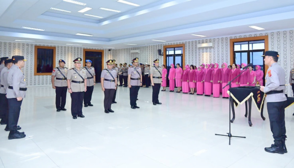 Serah terima jabatan pejabat di lingkungan Polda Jambi, Kamis | pld
