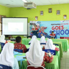 Pertamina Hulu Rokan Zona 1 ini membagikan wawasan mengenai zero net emission di SMA Negeri 5 Kota Jambi pada Senin (22/4) | humas phr