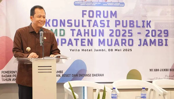Bupati Muarojambi, Bambang Bayu Suseno, membuka Forum Konsultasi Publik RPJMD 2025 - 2029, Kamis | dki