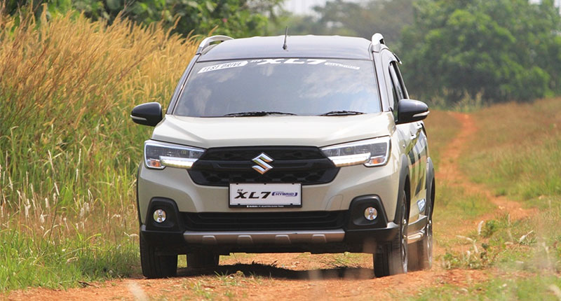 Suzuki XL7