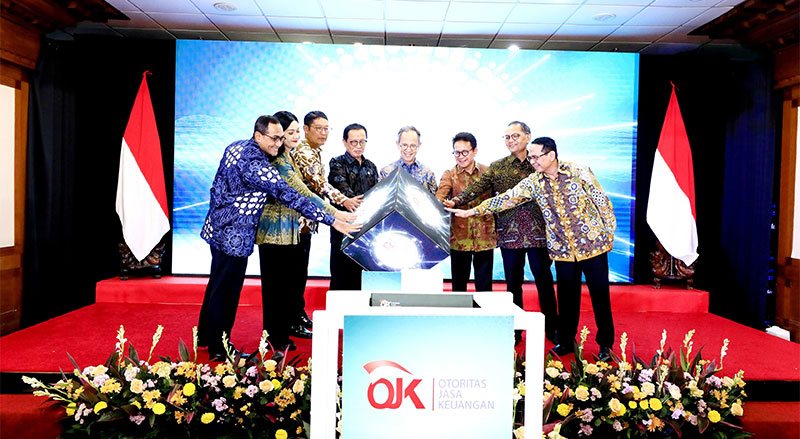 Pengukuhkan keanggotaan KPKS, di Jakarta, Selasa | humas ojk