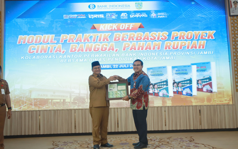 Kantor Perwakilan Bank Indonesia (BI) Provinsi Jambi bersama Pemerintah Kota (Pemkot) Jambi meluncurkan modul praktik berbasis Proyek Cinta, Bangga, dan Paham (CBP) Rupiah untuk Sekolah Dasar (SD), Selasa, 22 Juli 2025 | bij