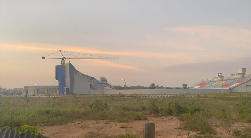 Stadion Swarnabhumi di Pijoan, Jambi Luar Kota, Kabupaten Muaro Jambi yang banyak mendapat sorotan publik | tim
