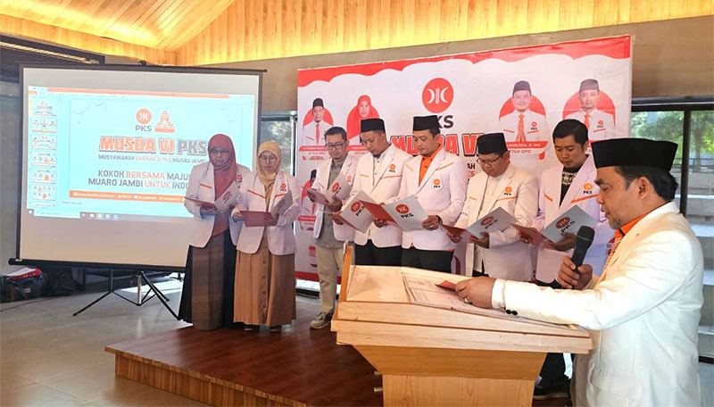 Pelantikan DPTD PKS Muaro Jambi, di Teras Mendalo, Minggu | nor