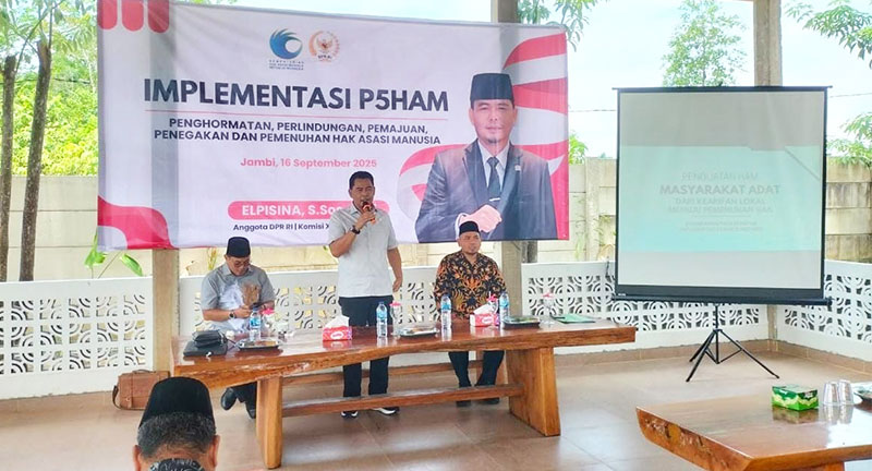 Anggota DPR RI Komisi XIII, Elpisina, sosialisasi penguatan HAM bagi masyarakat adat, di Muaro Jambi, Selasa | ah
