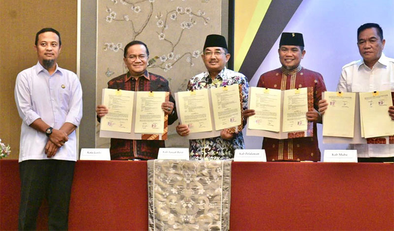 Wali Kota Jambi, Dr. dr. H. Maulana, M.K.M, menandatangani Nota Kesepakatan Penyediaan dan Pendistribusian Gas Bumi bersama Dirjen Migas Kementerian ESDM, di Jakarta, Kamis | dki-kj