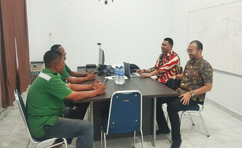 Tim BPJS Ketenagakerjaan Cabang Muaro Jambi memperkenalkan layanan tambahan yang menyentuh kebutuhan nyata di PT. Sukses Inti Palma | dia