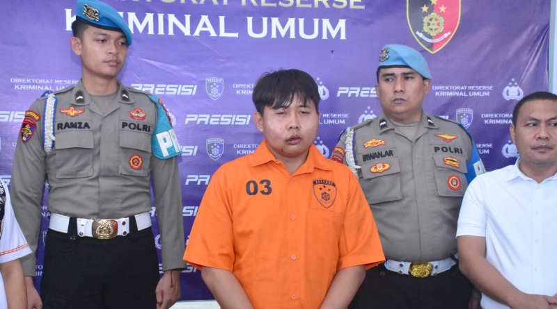 Dede Maulana setelah ditangkap bersama seluruh bukti | pld