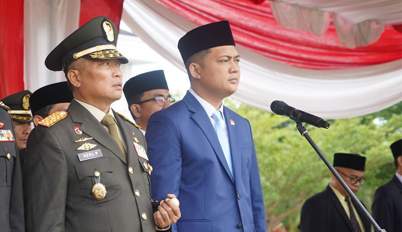 Danrem 042/Gapu, Brigjen TNI Heri Purwanto (kiri)