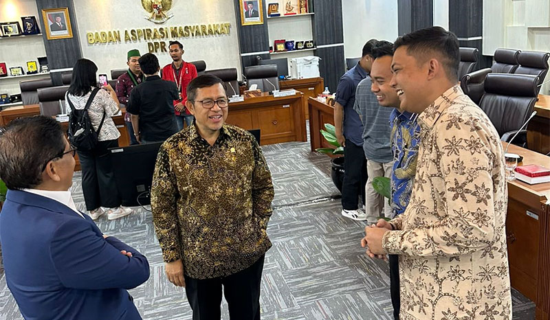 Ketua DPRD Provinsi Jambi, M Hafiz, mendampingi Aliansi Masyarakat Provinsi Jambi bertemu BAM DPR RI, Selasa | ist