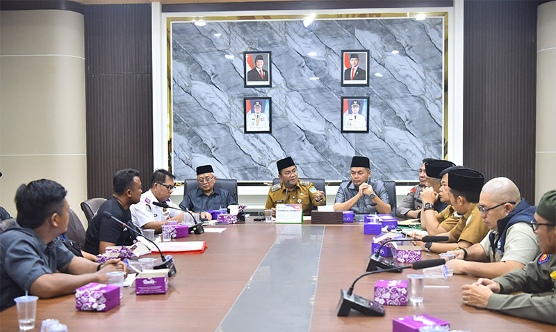 Wali Kota Jambi, Dr. Maulana, beraudiensi dengan para sopir angkutan kendaraan roda enam atau lebih, Senin | dki-kj