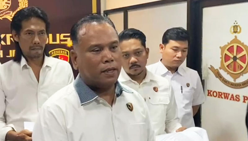 Direktur Reskrimsus Polda Jambi, Kombes Pol Taufik Nurmandia | foto: asa