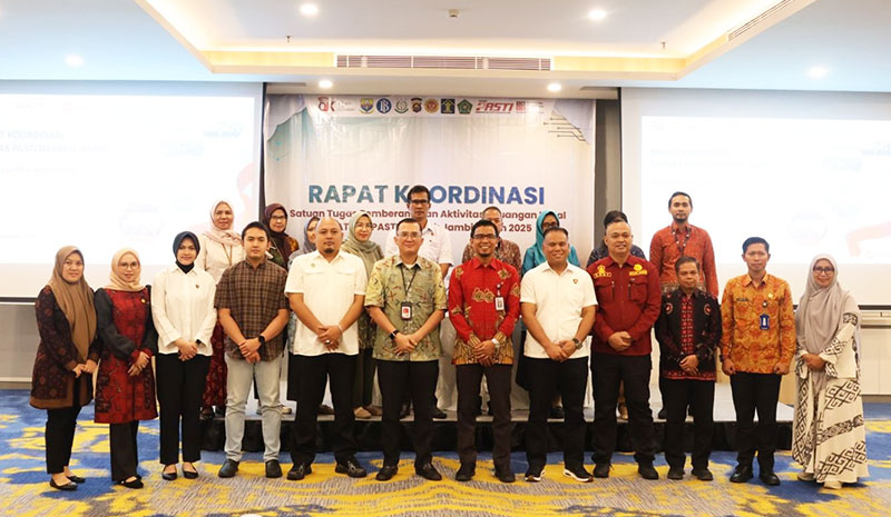 OJK Jambi menggelar Rapat Koordinasi Satuan Tugas Pemberantasan Aktivitas Keuangan Ilegal (Satgas PASTI) Daerah Jambi, Jumat, 5 Desember 2025 | ojk
