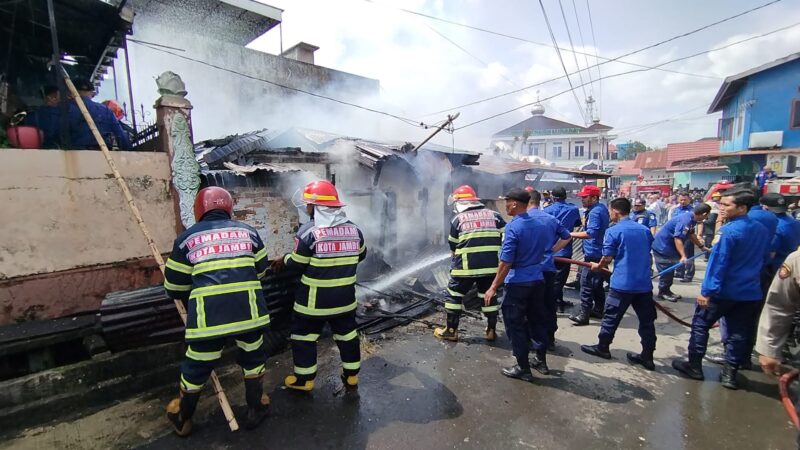 Kebakaran di Jl. Bangau 1 Lorong Suka Mulya, Tambak Sari, Jambi Selatan, Kota Jambi, Rabu 28 Januari 2026 | asa