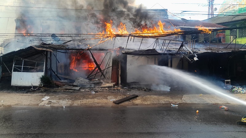 Kebakaran kios di Kelurahan Thehok memakan satu korban jiwa, Rabu | asa