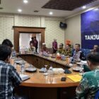 Pansus I DPRD Provinsi Jambi rapat membahas BUMD dan tapal batas di Muara Sabak, Tanjabtim | pr
