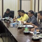 Rapat penyelesaian tapal batas antara Kabupaten Tanjabbar dan Tanjabtim untuk mempercepat realisasi PI 10% | pr