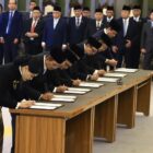 Ketua Mahkamah Agung, Sunarto, mengambil sumpah jabatan tujuh Anggota Dewan Komisioner Otoritas Jasa Keuangan , di Jakarta, Rabu 25 Maret 2026 | humas ojk