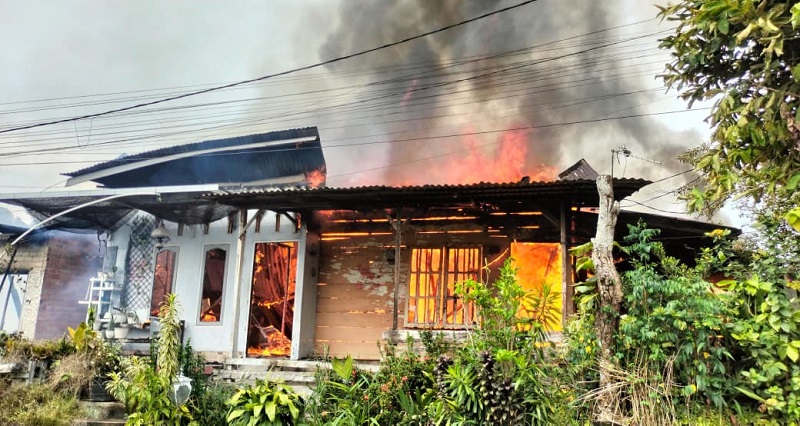 Kebakaran rumah warga di Lorong Sekip II, Broni, Kota Jambi, Selasa | asa