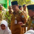 Gubernur Jambi, Al Haris, meninjau pelaksanaan TKA di SMP Negeri 7 Kota Jambi, Senin | erik sutriedi