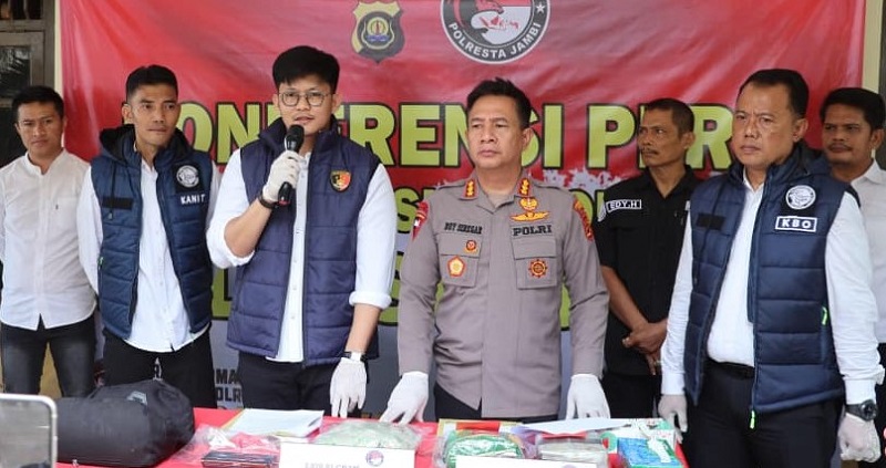 Jajaran Satresnarkoba Polresta Jambi membekuk anggota sindikat narkoba antarprovinsi | asa
