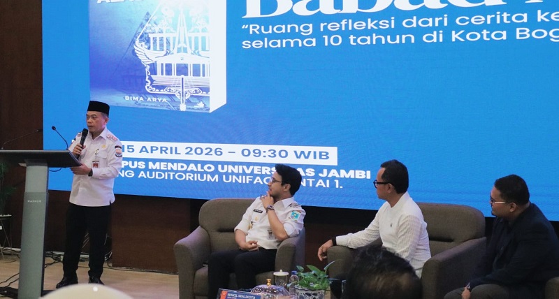Gubernur Jambi, Al Haris, pada acara bedah buku berjudul 