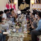 Gubernur Jambi, Al Haris, melepas tim basket pelajar Jambi mengikuti First Team Training Camp DBL Champion Jambi Independent, Senin | dki-pj
