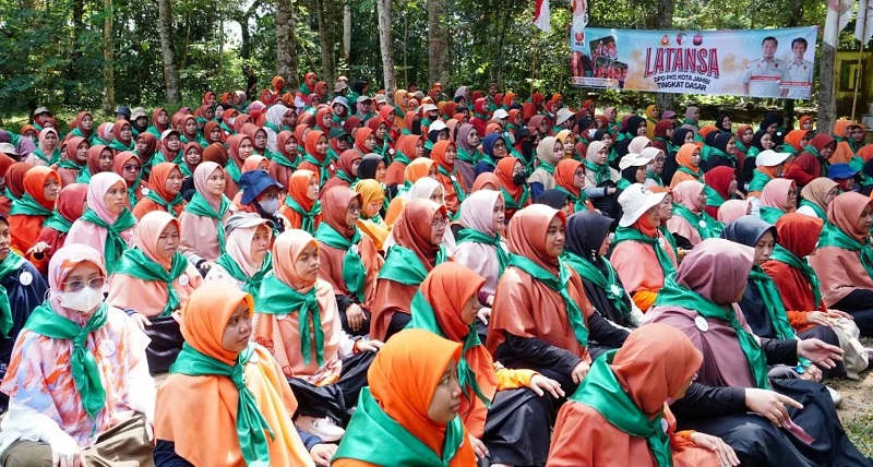 DPD PKS Kota Jambi mengadakan pelatihan perempuan siaga untuk anggota muda, pratama dan madya, 18-19 April 2026, di Hutan Kota Jambi | noe