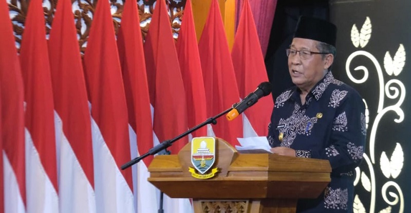 Abdullah Sani menyampaikan sambutan pada prosesi pelantikan DPW Asosiasi Pedagang Pasar Seluruh Indonesia (APPSI) Provinsi Jambi, Senin malam | sob