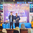 Wali Kota Jambi, Maulana, bersama Wakil Wali Kota Diza Hazra Aljosha pada pembukaan Kawasan Wisata Kuliner Kota Tua, Jumat malam | gjj