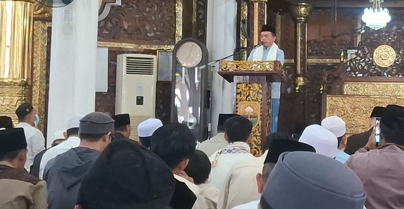 Gubernur Jambi, Al Haris, saat menyampaikan sambutan pada Hari Raya Idul Adha 1447 Hijriah, di Masjid Agung Al Falah, Kota Jambi, Rabu | nst