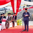Wali Kota Jambi, Maulana, menyampaikan sambutan pada upacara Hari Lahir Pancasila, di Lapangan Kantor Wali Kota Jambi, Senin | ft
